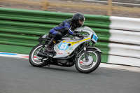 Vintage-motorcycle-club;eventdigitalimages;mallory-park;mallory-park-trackday-photographs;no-limits-trackdays;peter-wileman-photography;trackday-digital-images;trackday-photos;vmcc-festival-1000-bikes-photographs